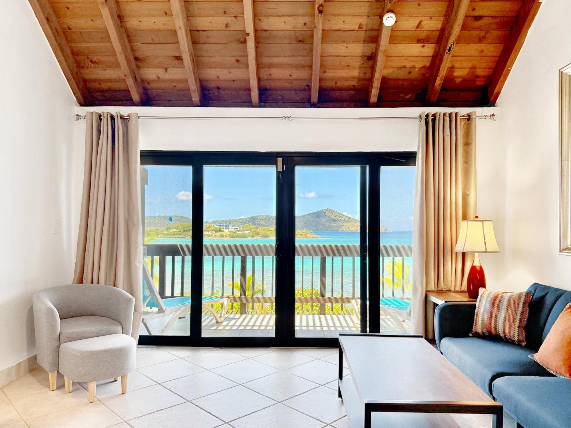 Sapphire Beachfront Renovated Villa 1200 Sf! - Free Wi-Fi Nazareth Exterior photo